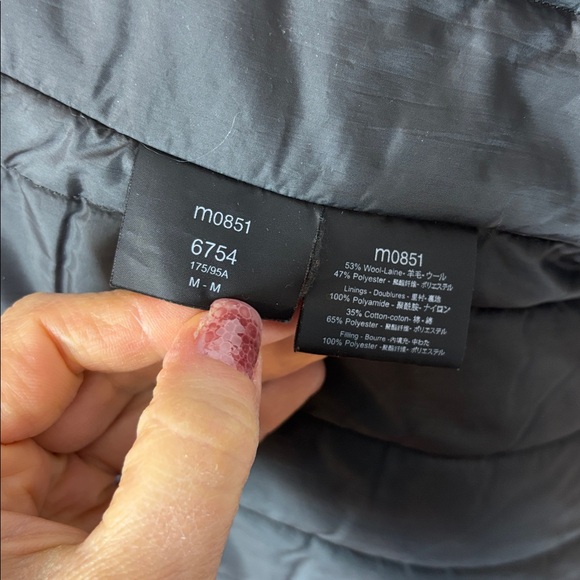 🖤 M0851 Wool Blend & Leather Coat – Made in Canada - Size Medium - Picture 12 of 12